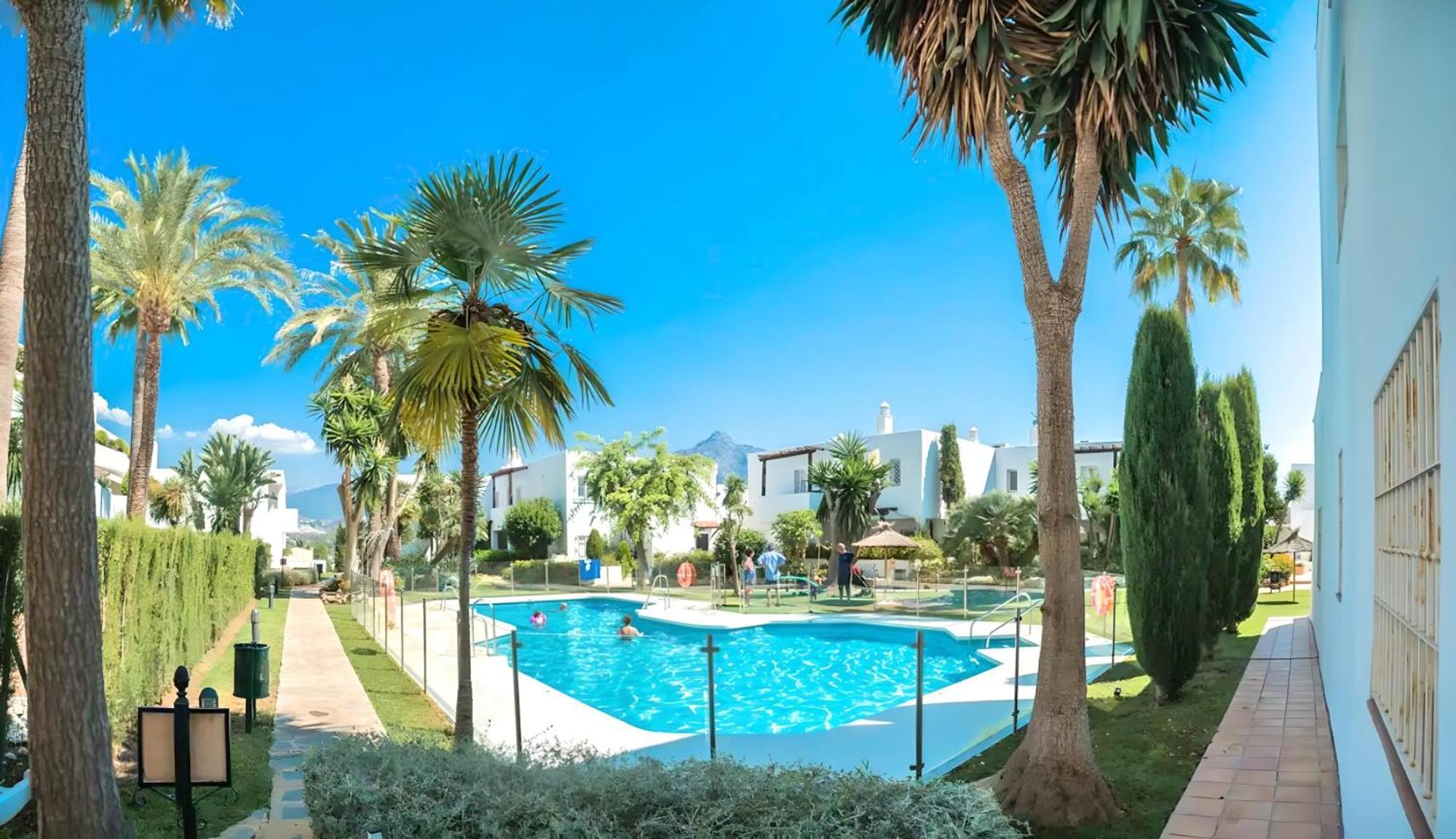 Gorgeous 2Br Apt. W/ Mountain View Puerto Banus Marbella Dış mekan fotoğraf
