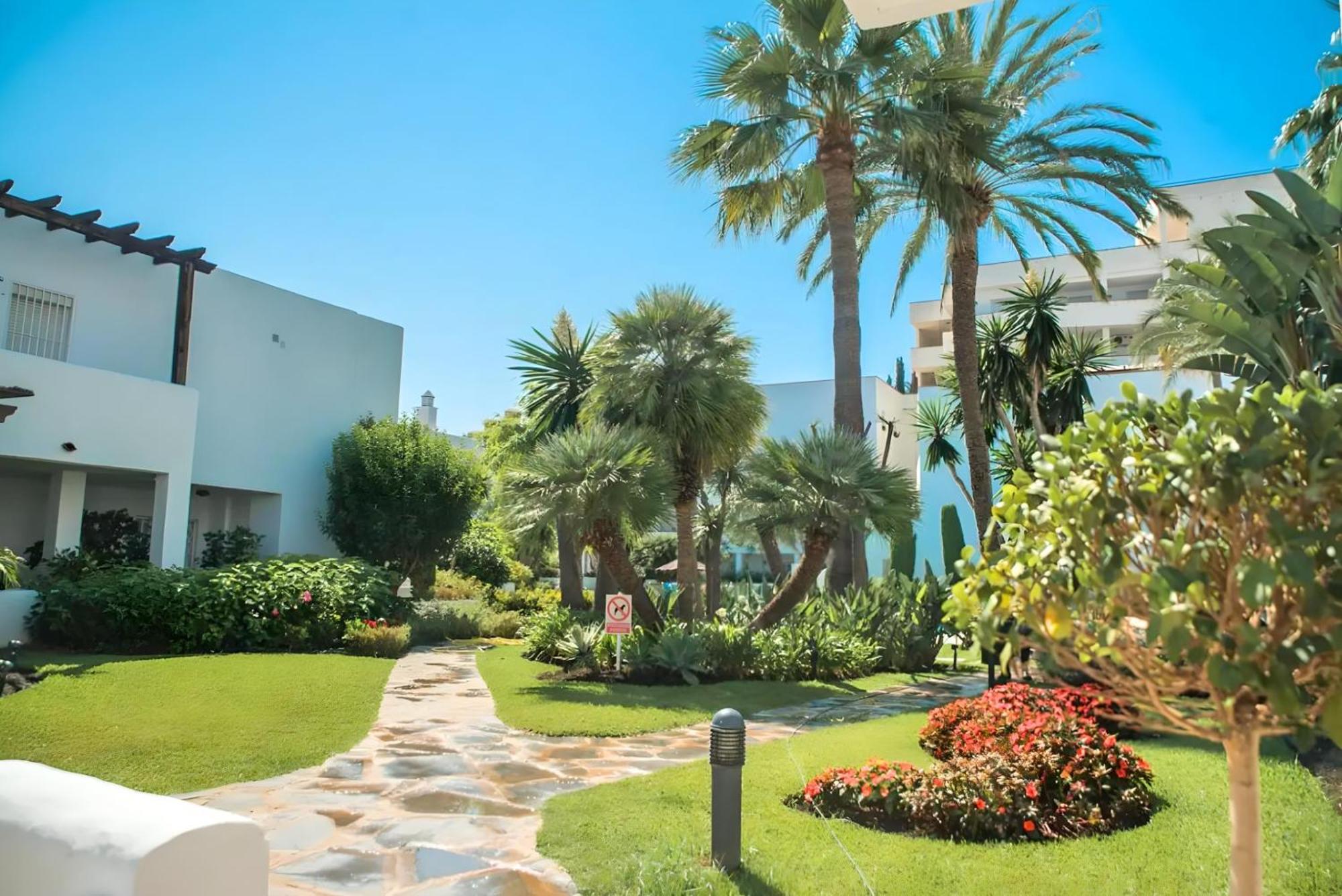 Gorgeous 2Br Apt. W/ Mountain View Puerto Banus Marbella Dış mekan fotoğraf