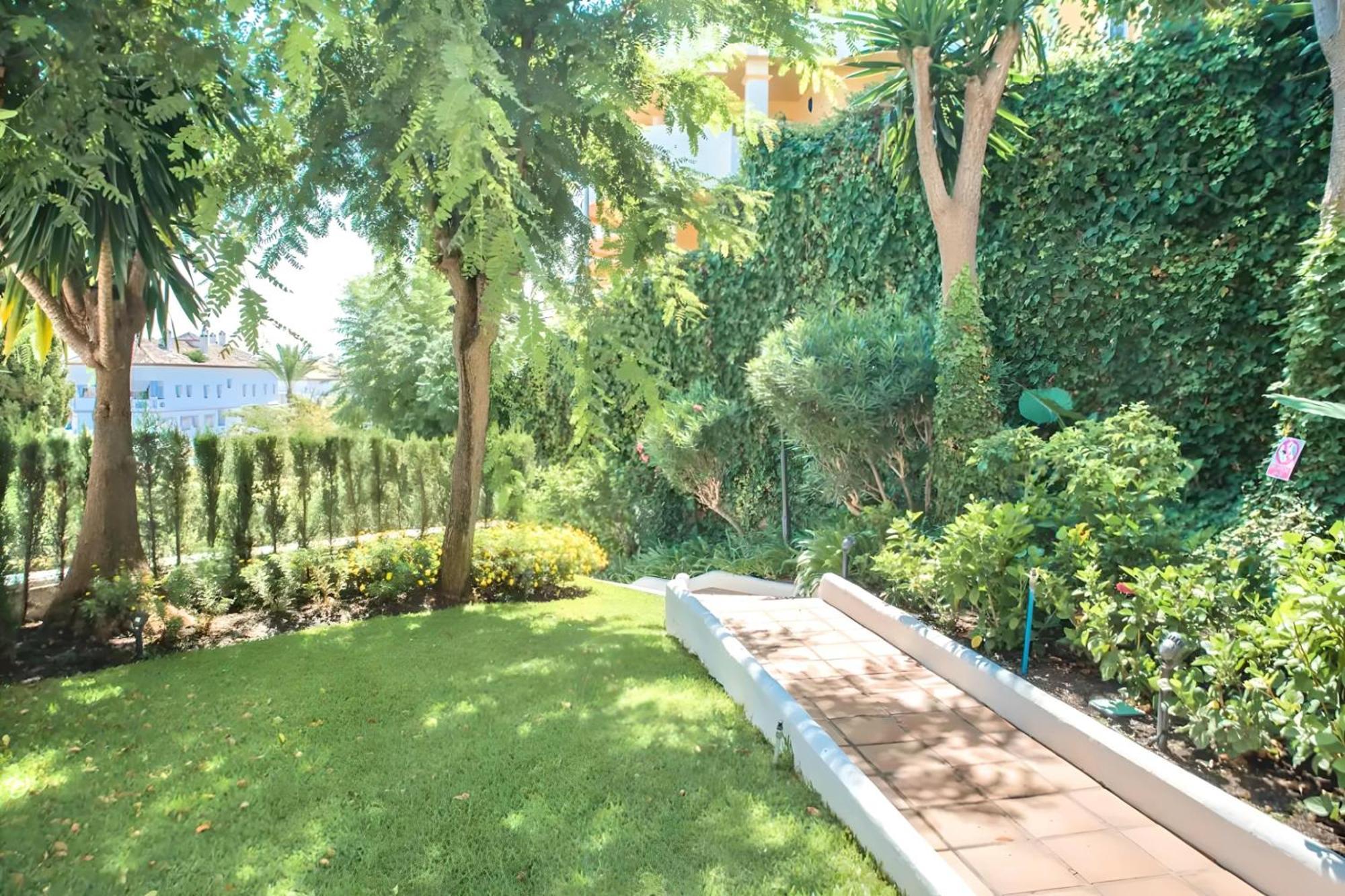 Gorgeous 2Br Apt. W/ Mountain View Puerto Banus Marbella Dış mekan fotoğraf
