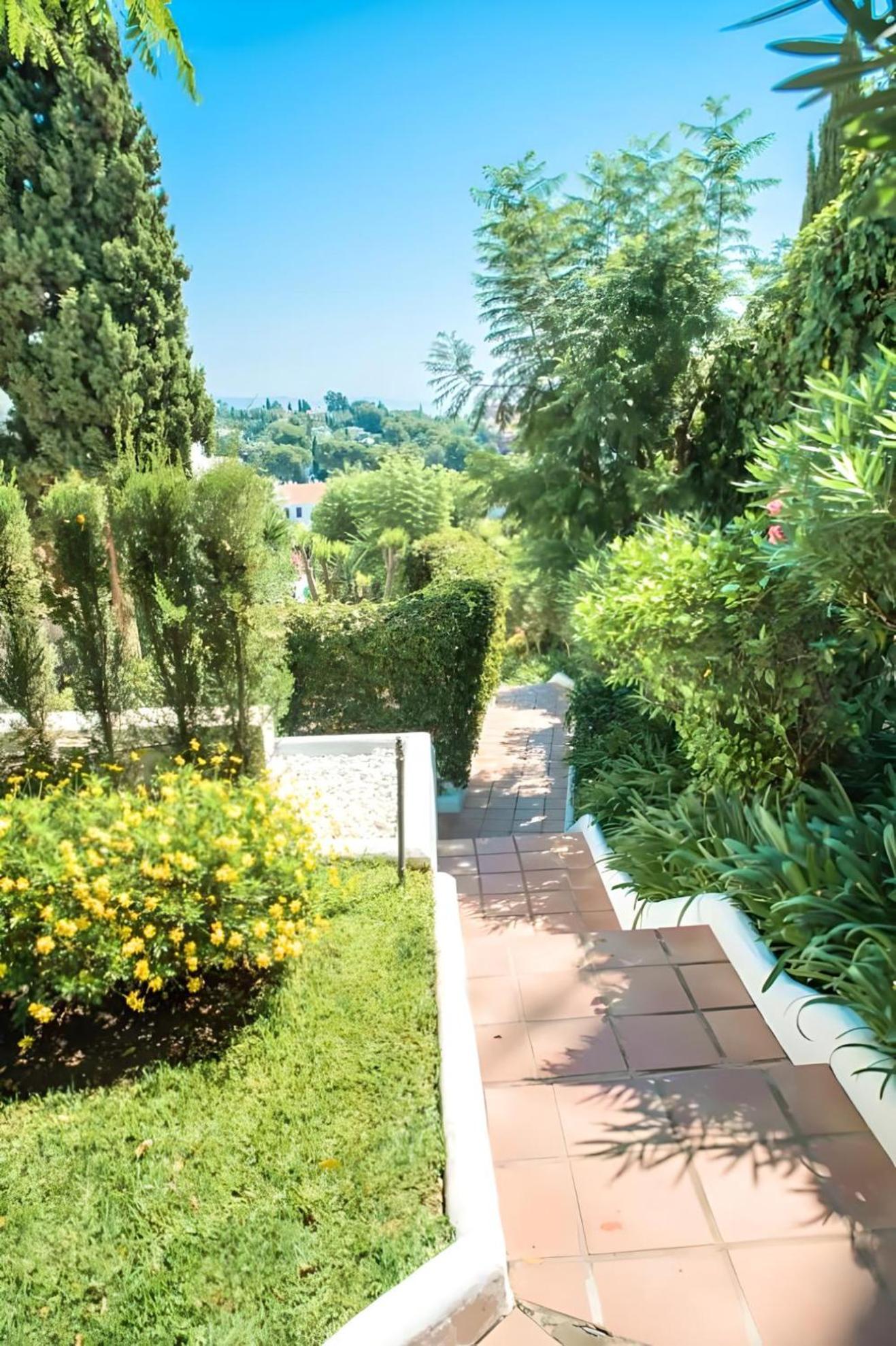 Gorgeous 2Br Apt. W/ Mountain View Puerto Banus Marbella Dış mekan fotoğraf