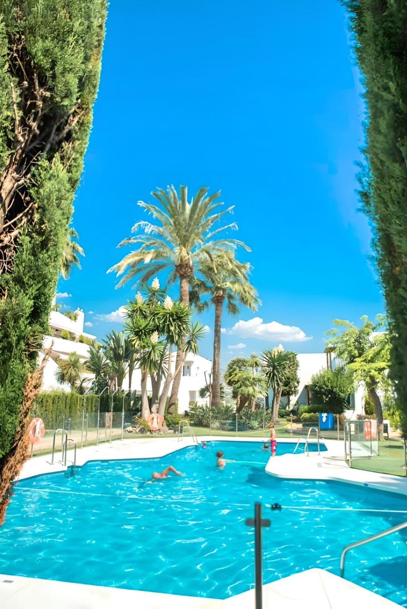 Gorgeous 2Br Apt. W/ Mountain View Puerto Banus Marbella Dış mekan fotoğraf